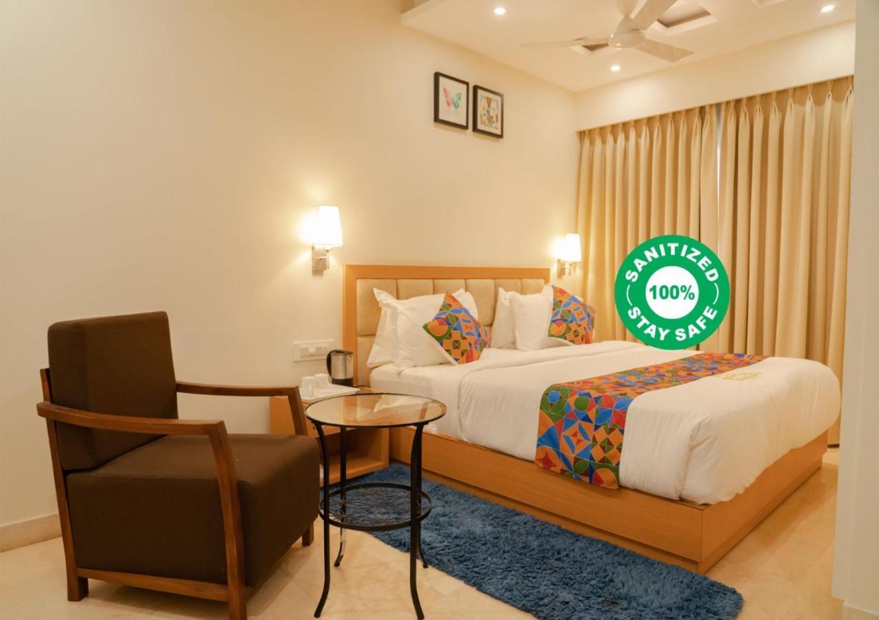 Kvr Capitol Suites Vijayawada Exterior photo